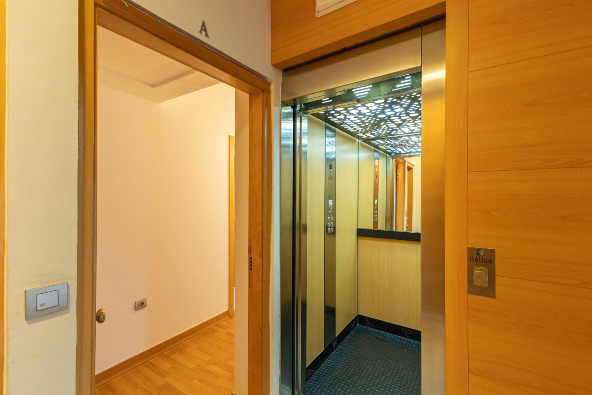 Charming Apartment At San Bernardo Neighborhood By Ocityzen Seville Ngoại thất bức ảnh